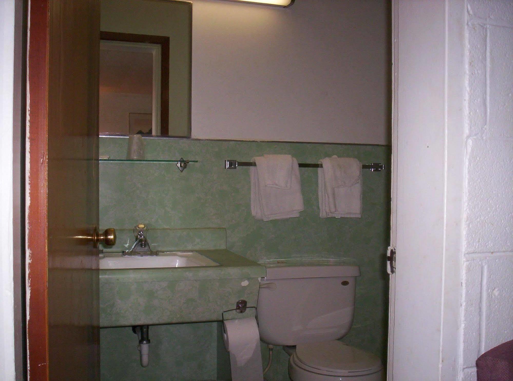 Budget Motel Rockwood Exterior foto
